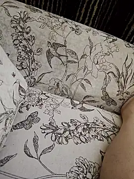 Virgin_ass2019 Adlı Modelin Canlı XXX Sohbeti