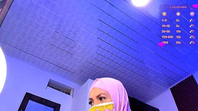 Nailea__ élő XXX-chatje