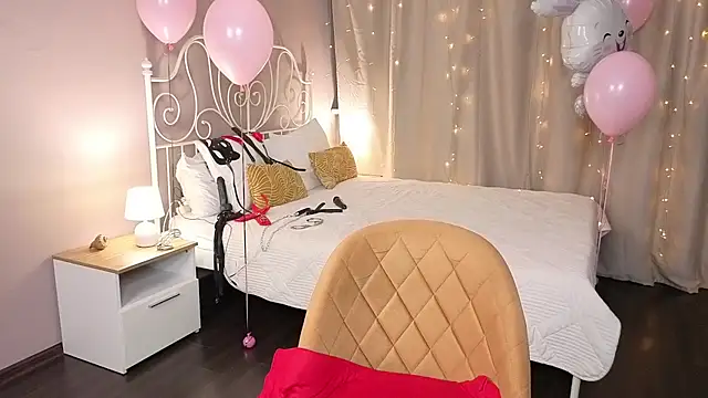 Aleksa_FoxyのライブXXXチャット