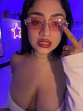 lucianaroy 现场XXX聊天