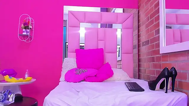 Rebecca_Sandoval's Webcam Show