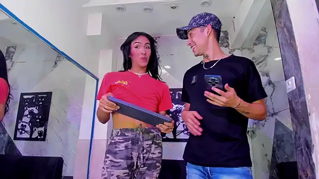 Pokazy przed kamerką – Isabella_stanford2