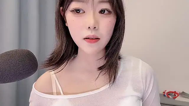 smalldaisyn Live XXX chat