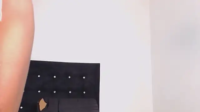 Blackrosse__ 即時 XXX 聊天