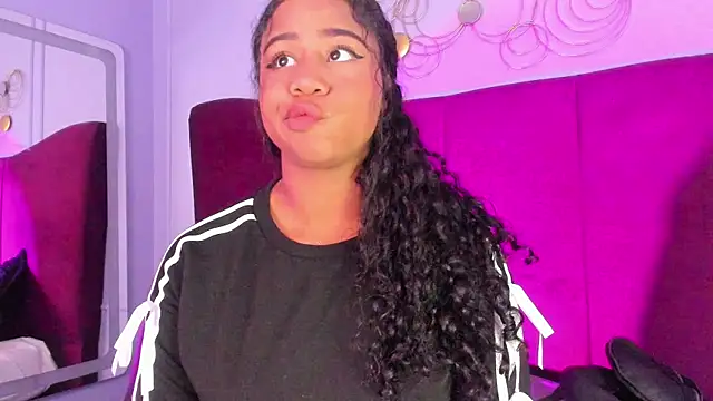 Sofi_Fox_: онлайн-секс-чат