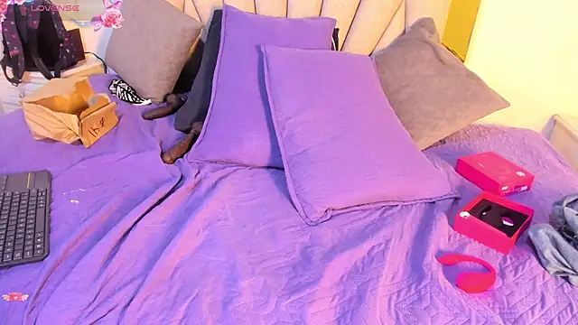 vahiolet_fuentes Chat XXX live