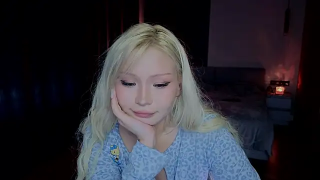 RileyMee Adlı Modelin Canlı XXX Sohbeti