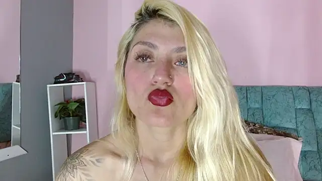 Онлайн чат XXX Camila_Russoo