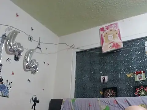 Perla1981-- 现场XXX聊天