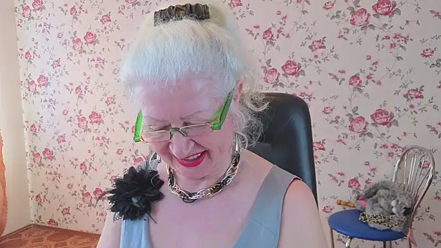 Maya_Mayflower: онлайн-секс-чат