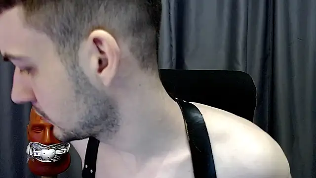 Živý XXX chat _Damien_thorn_