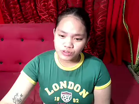 Webkamerová show prettykrysgirl