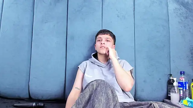 Megan_Thompson_ élő XXX-chatje