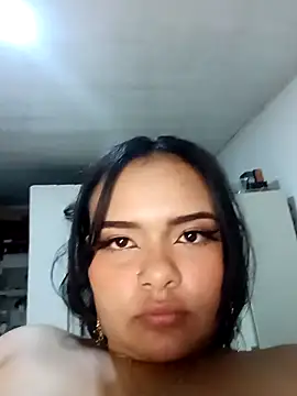 Czat XXX na żywo – Emily_Rouse23