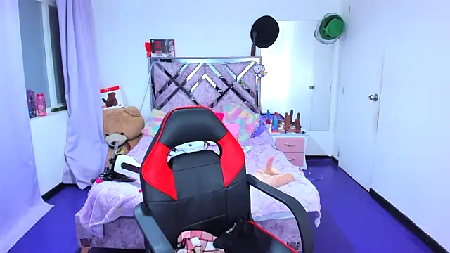 Chat +18 de Luna_Analya ao vivo