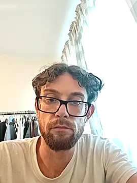 MPlays4u: вебкам-шоу