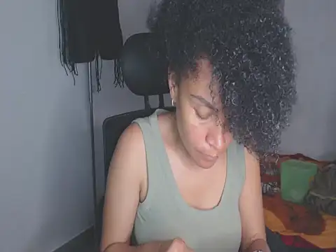 Chatroom XXX en direct de shayna_cute