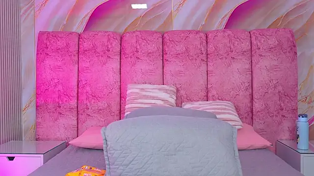 emmacurvyn Live XXX chat