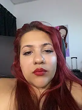 Missy_22_ Show Webcam