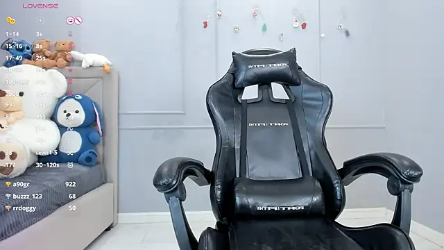 YunleahのライブXXXチャット