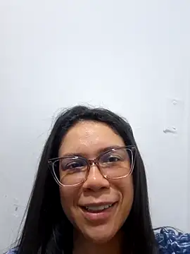 دردشة Aila_Phone الجنسية المباشرة