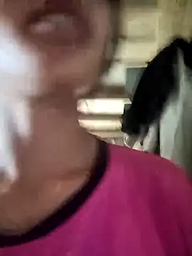 Hoa-tuylip Adlı Modelin Canlı XXX Sohbeti