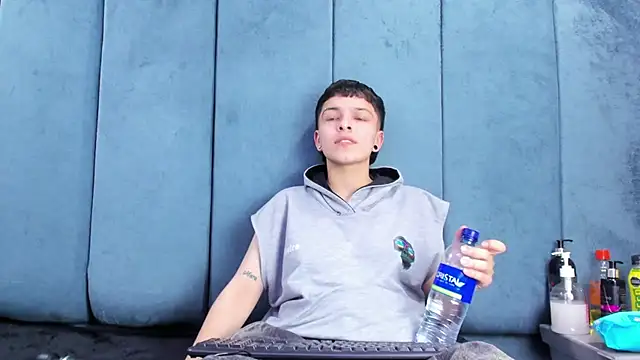 Chat +18 de Megan_Thompson_ ao vivo