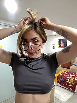 Chat +18 de Yaii_ ao vivo