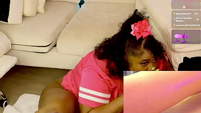 Chat +18 de CarmenCash__ ao vivo