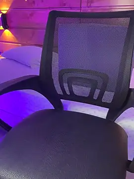 Chat +18 de mahia_queen ao vivo