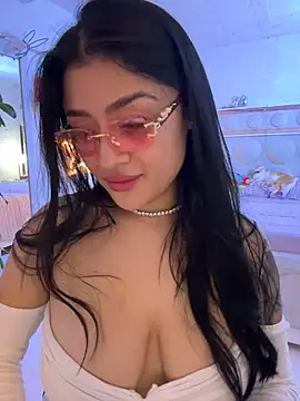 Czat XXX na żywo – lucianaroy