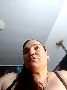 Zuleyka_69's Live XXX Chat