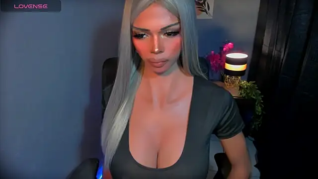 Show Webcam de xEllaineCumsLotx