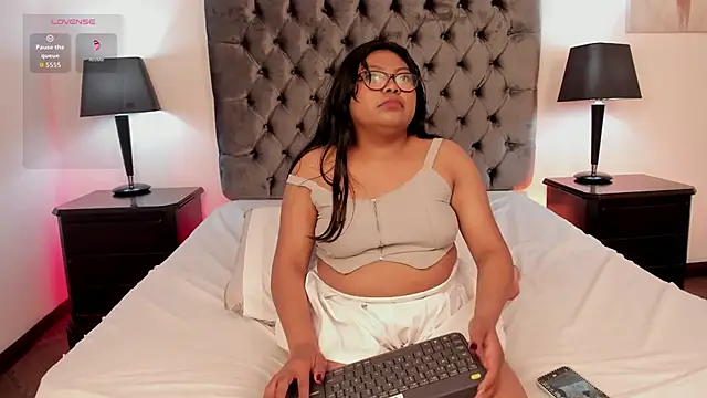 Kiri_Black_ Chat XXX in diretta