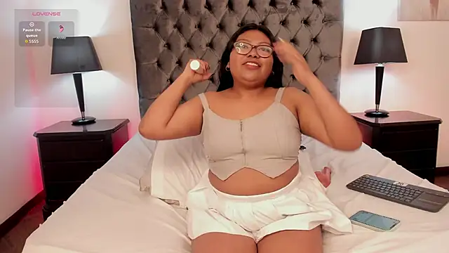 Kiri_Black_'s Live XXX Chat