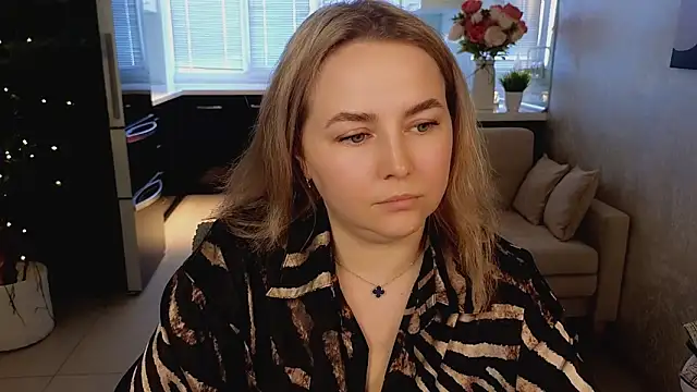 Mira_Mermayd Adlı Modelin Canlı XXX Sohbeti