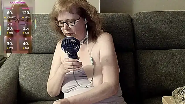 TittyLandQuebec – Naživo XXX chat