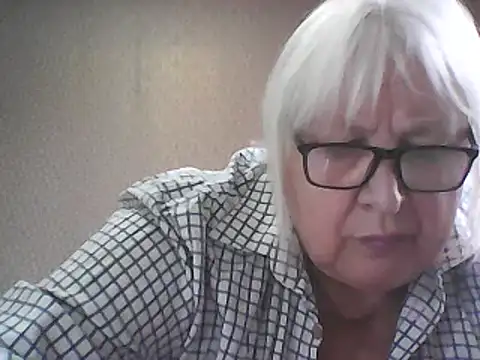 Pokazy przed kamerką – Alexia64231