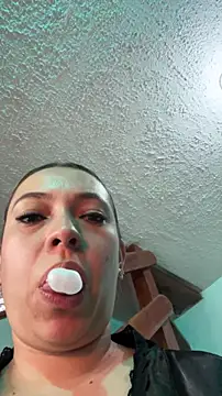 Moon_Blake Chat XXX in diretta