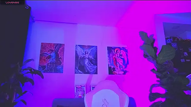 SophiaBerryy's Live XXX Chat