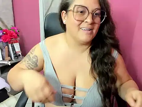 Sarah_Boobs_'s Live XXX Chat