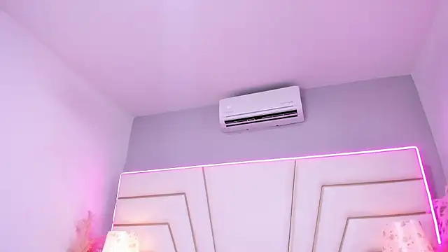 Liia_Collins 现场XXX聊天