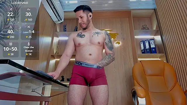 George_Diesell Adlı Modelin Web Kamerası Şovu