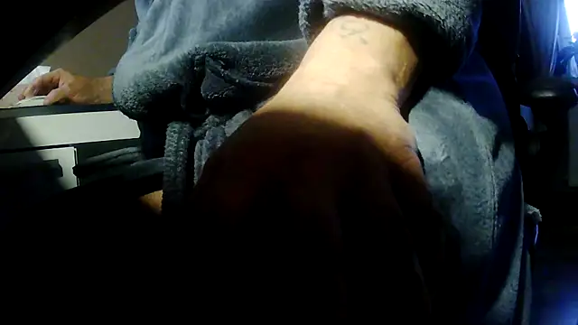 suedel65: διαδικτυακό σόου στην κάμερα