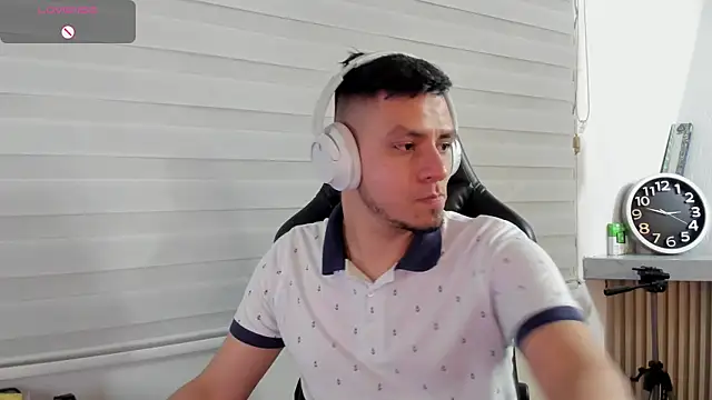 Chatroom XXX en direct de Rick_Adams