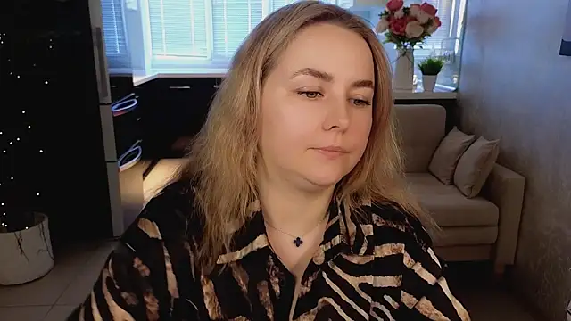 Mira_Mermayd Adlı Modelin Canlı XXX Sohbeti