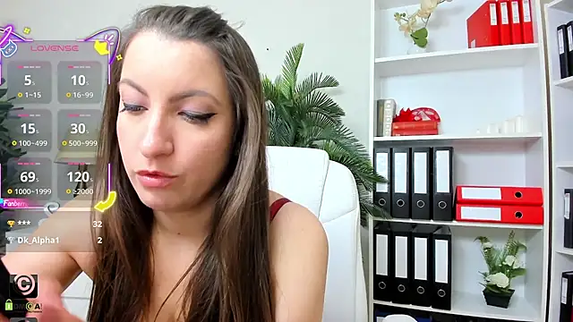 XXX chat uživo modela amayawest