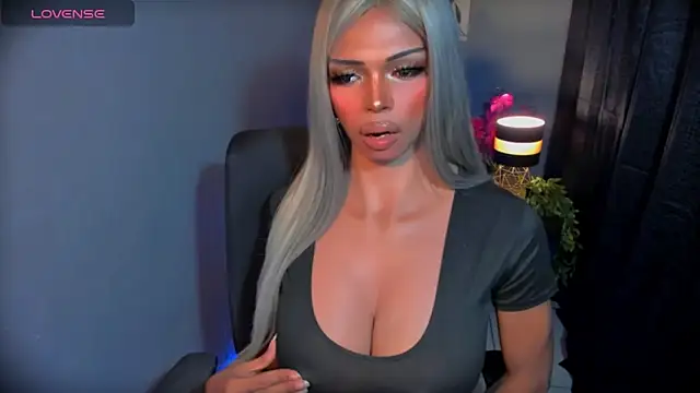 xEllaineCumsLotx 웹캠 쇼