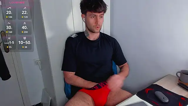 HonestAndrewのライブXXXチャット