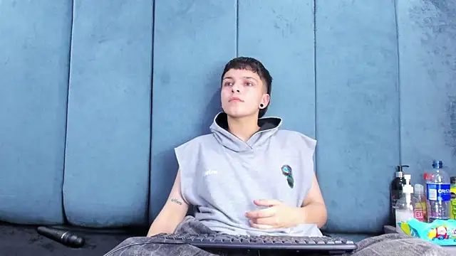 Megan_Thompson_ Live XXX-chat